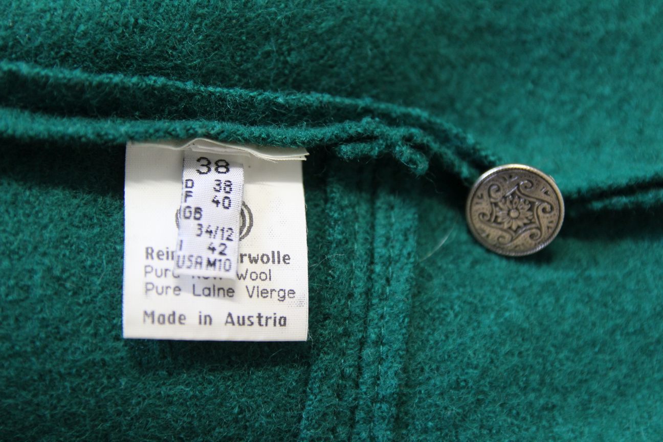 GIESSWEIN LADIES VINTAGE PURE WOOL GREEN & BLUE JACKET/TOP SIZE 12/34 INCH CHEST