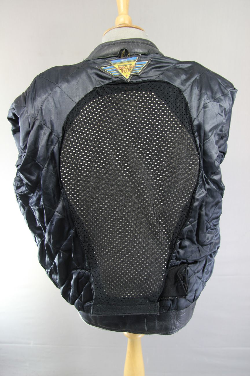 AKITO MERCURY PLUS CLASSIC BLACK LEATHER BIKER JACKET WITH BACK PROTECTOR 36-38"