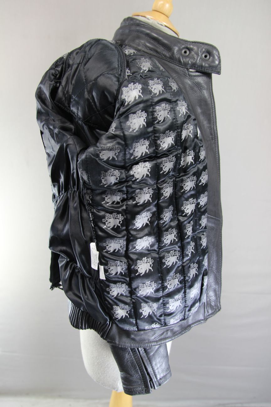 BUFFALO LADIES CLASSIC BLACK LEATHER BIKER JACKET: SIZE 10/32-34 INCH CHEST