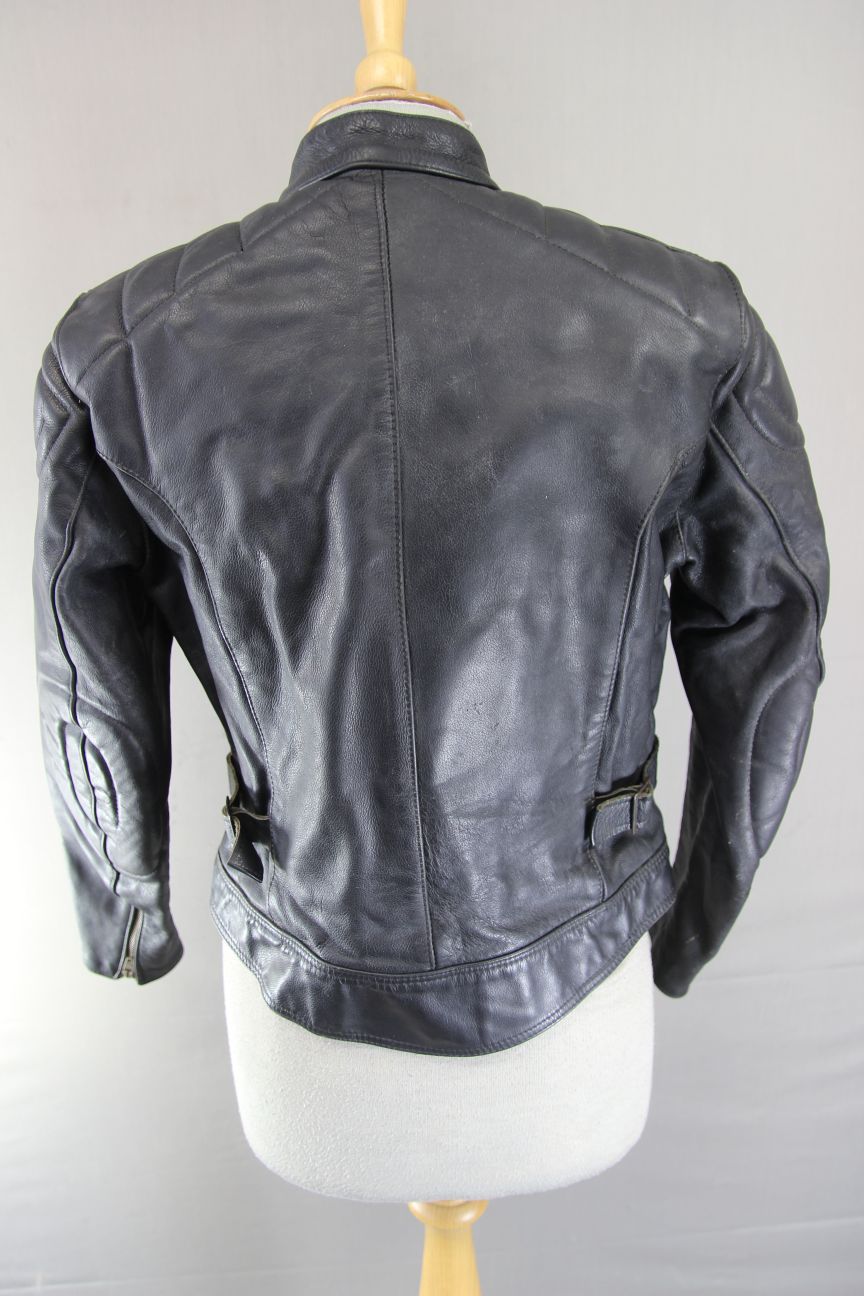 VINTAGE WALDEN MILLER AUSTRALIAN MADE LADIES BLACK LEATHER BIKER JACKET: SIZE 12