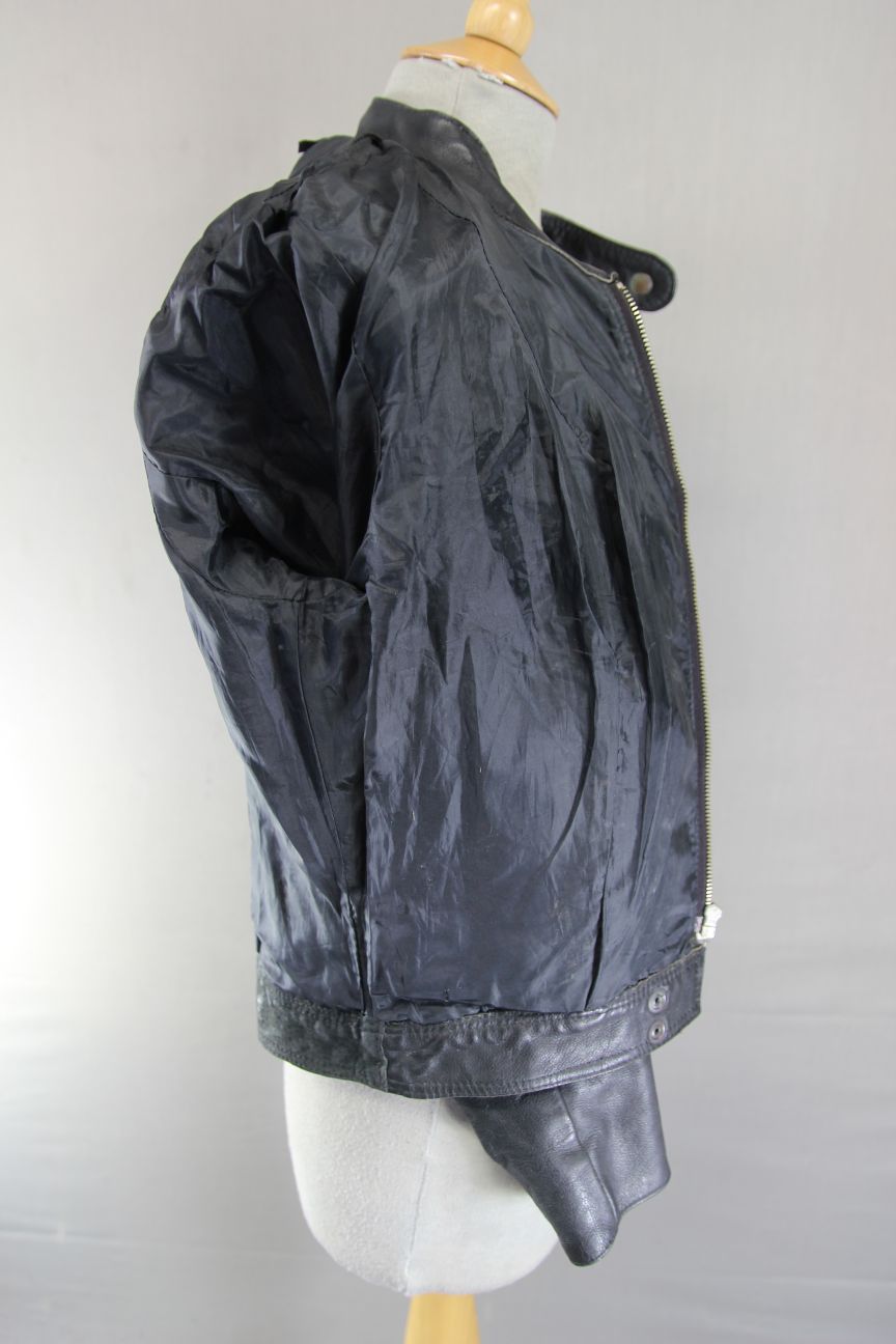 VINTAGE WALDEN MILLER AUSTRALIAN MADE LADIES BLACK LEATHER BIKER JACKET: SIZE 12