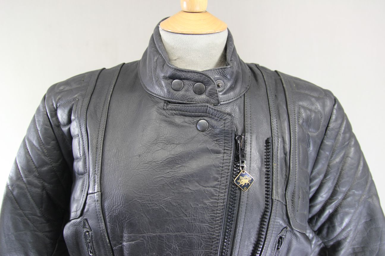 BUFFALO LADIES CLASSIC BLACK LEATHER BIKER JACKET: SIZE 12/36 INCH CHEST