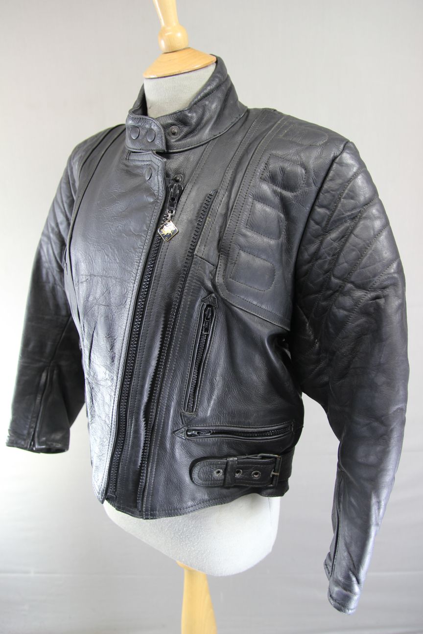 BUFFALO LADIES CLASSIC BLACK LEATHER BIKER JACKET: SIZE 12/36 INCH CHEST