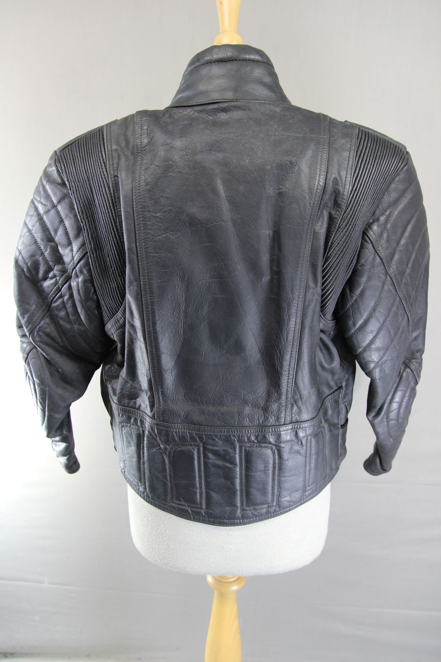 BUFFALO LADIES CLASSIC BLACK LEATHER BIKER JACKET: SIZE 12/36 INCH CHEST