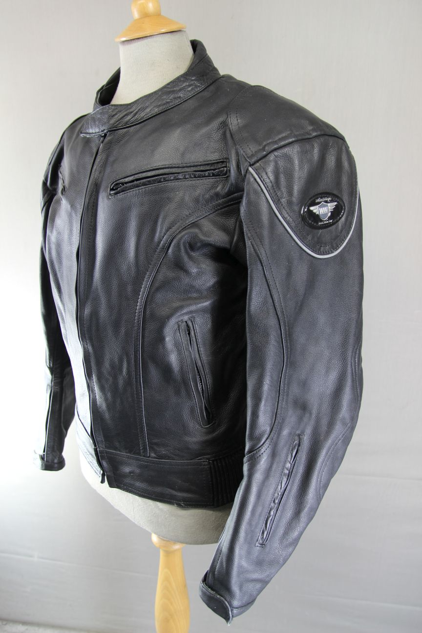 WHITE WINGS BLACK LEATHER BIKER JACKET WITH REMOVABLE BACK PROTECTOR 40 INCH/MED
