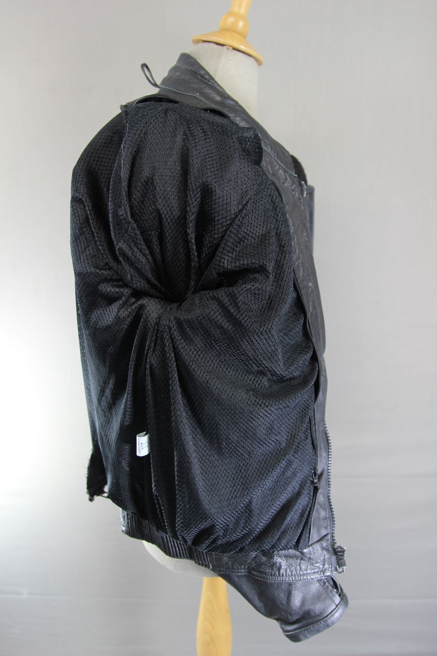 WHITE WINGS BLACK LEATHER BIKER JACKET WITH REMOVABLE BACK PROTECTOR 40 INCH/MED