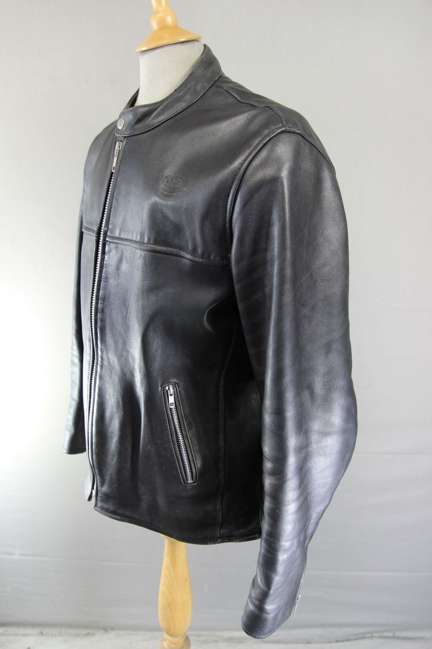 CUSTOMISED CITY OF LEATHER BLACK BIKER JACKET + SHOULDER & ELBOW PROTECTORS 46IN