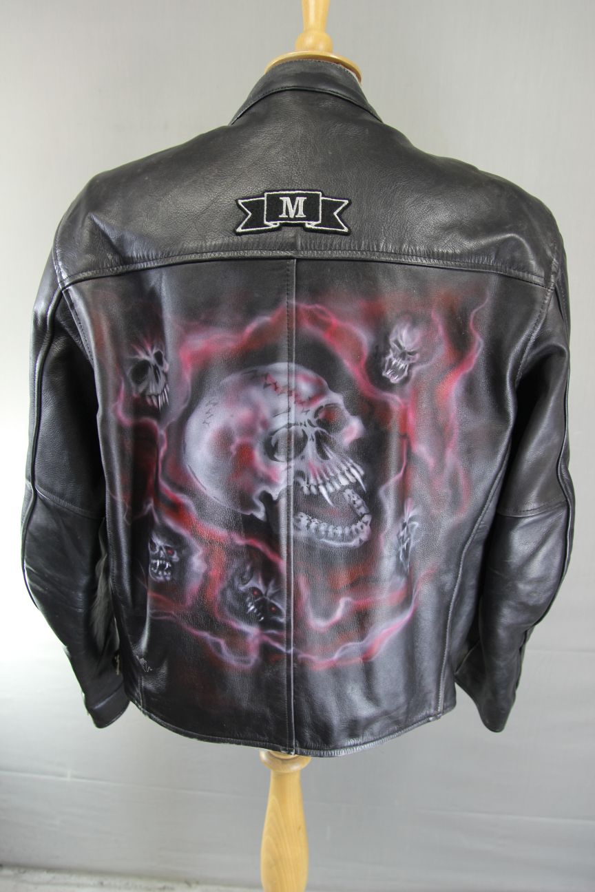 CUSTOMISED CITY OF LEATHER BLACK BIKER JACKET + SHOULDER & ELBOW PROTECTORS 46IN