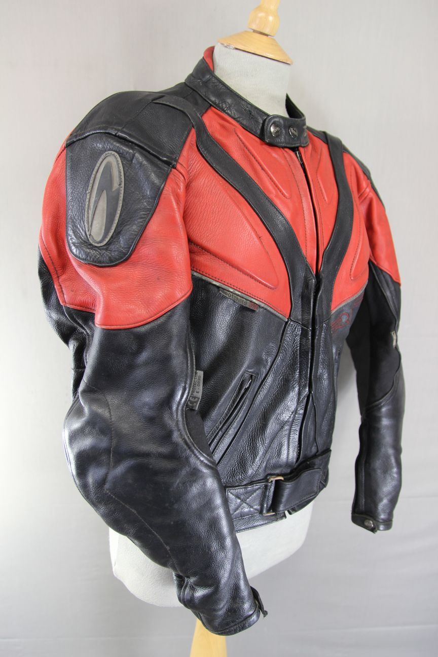 RICHA BLACK, RED & SILVER LEATHER BIKER JACKET WITH REMOVABLE CE ARMOUR: 40 INCH