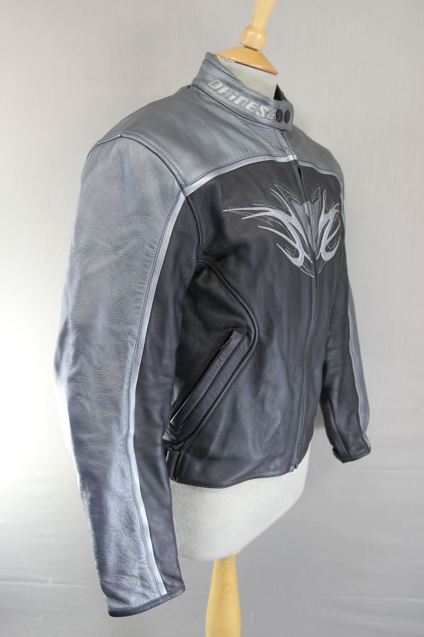 DAINESE LADIES BLACK & SILVER LEATHER BIKER JACKET + ARMOUR/THERMAL LINING 38 IN