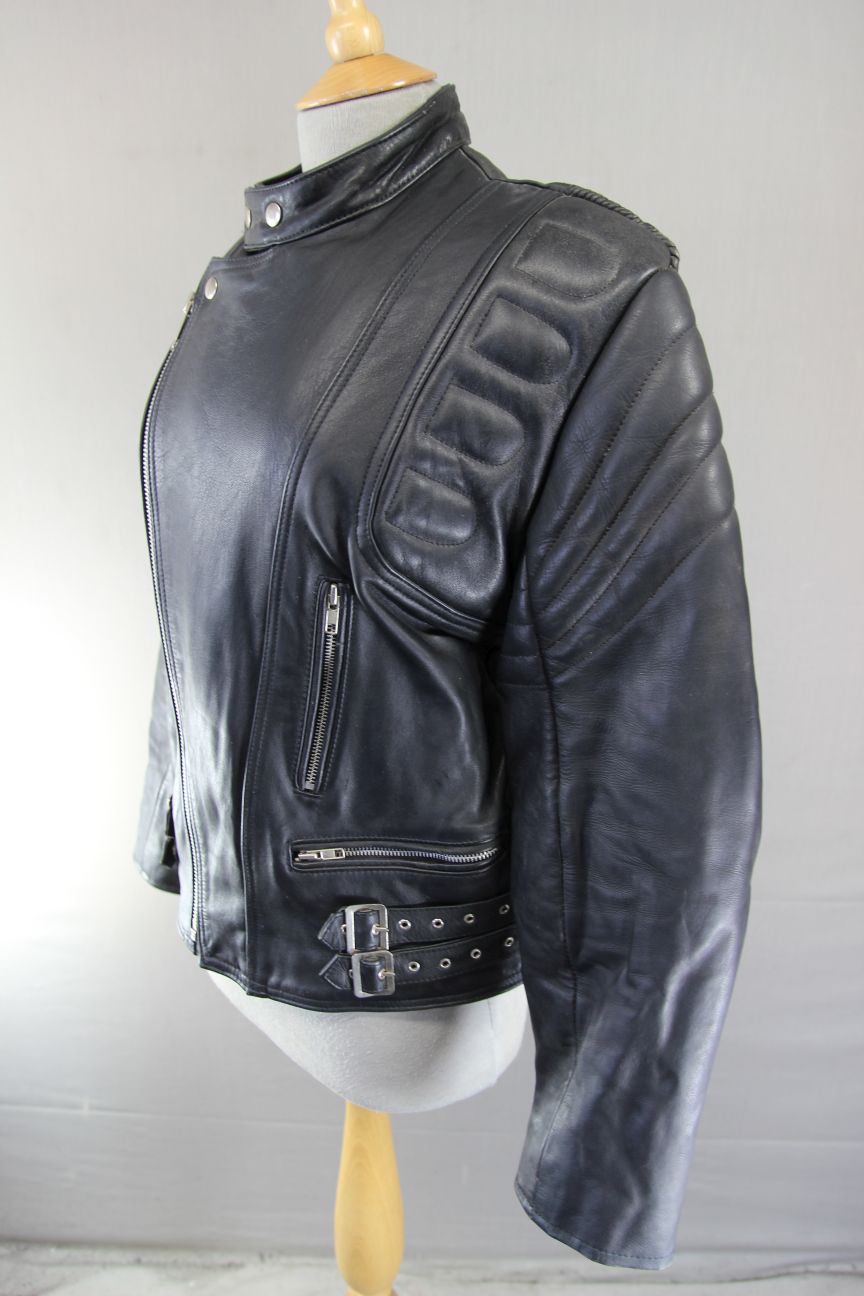 CLASSIC AMI INTERNATIONAL BLACK LEATHER BIKER JACKET 36-38 INCH