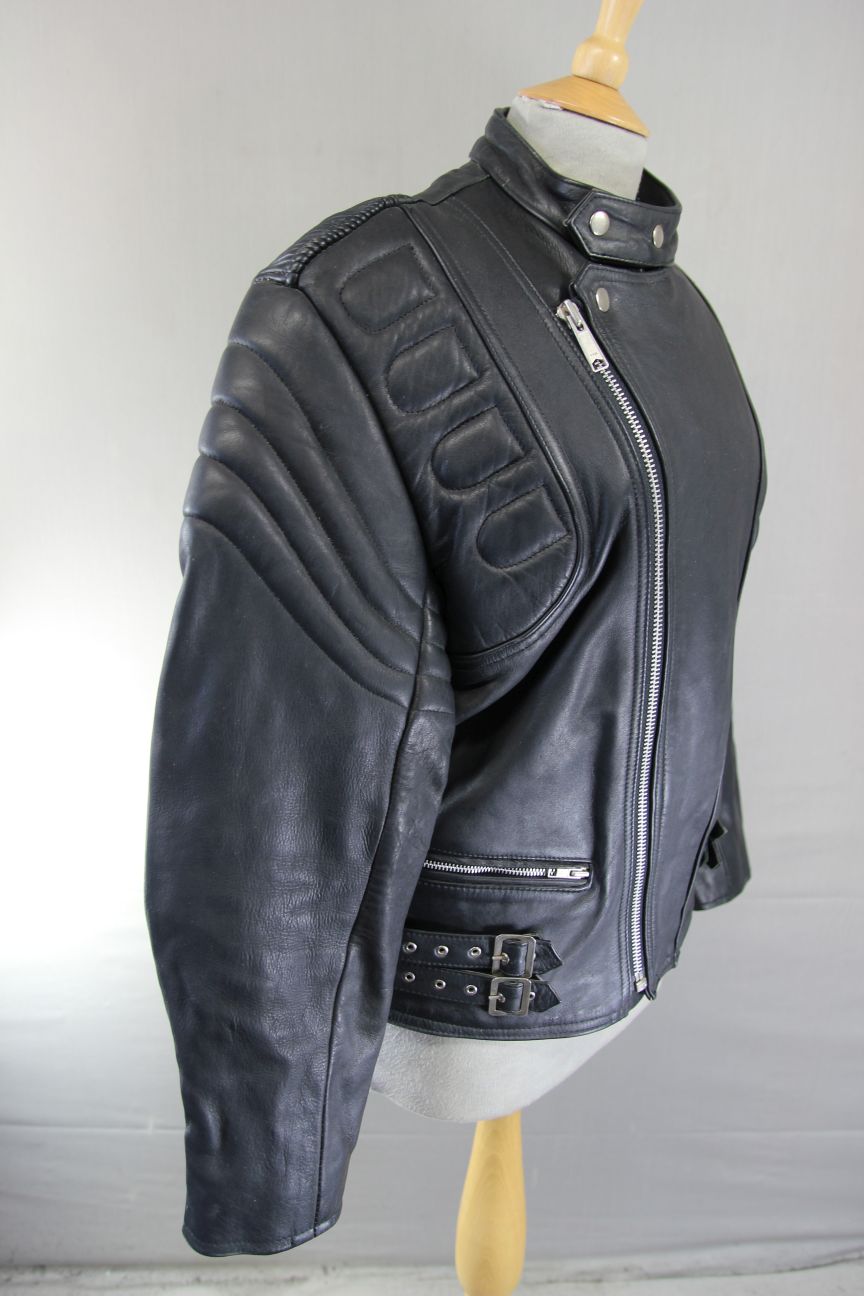 CLASSIC AMI INTERNATIONAL BLACK LEATHER BIKER JACKET 36-38 INCH