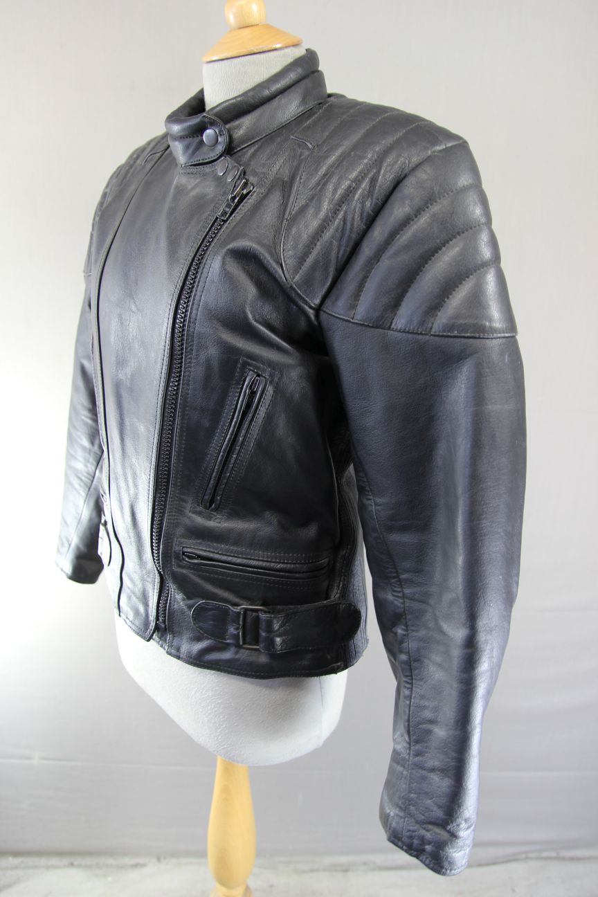 CLASSIC STIMS BLACK LEATHER BIKER JACKET: SIZE 14 38 INCH CHEST