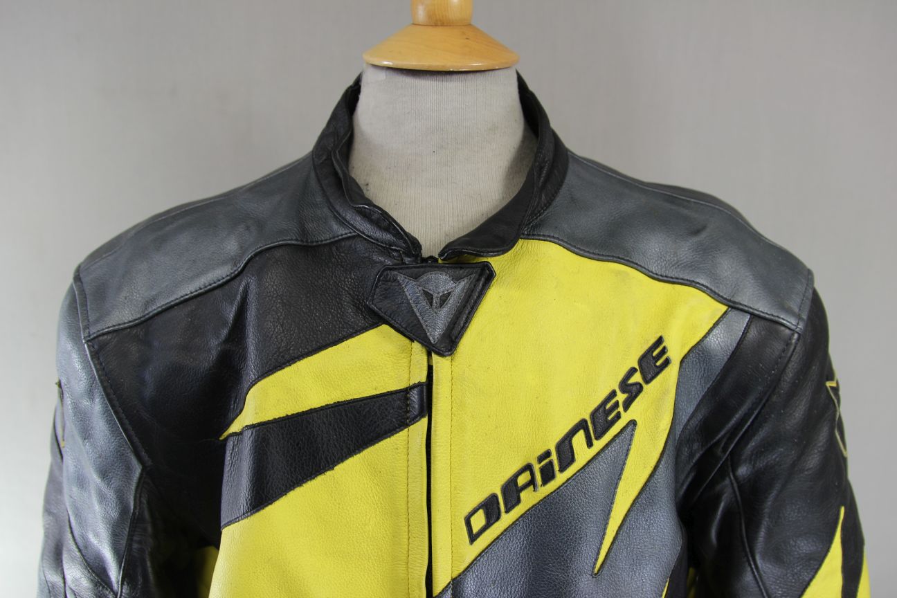 DAINESE SPORT SILVER, YELLOW & BLACK LEATHER BIKER JACKET WITH CE ARMOUR 42 INCH