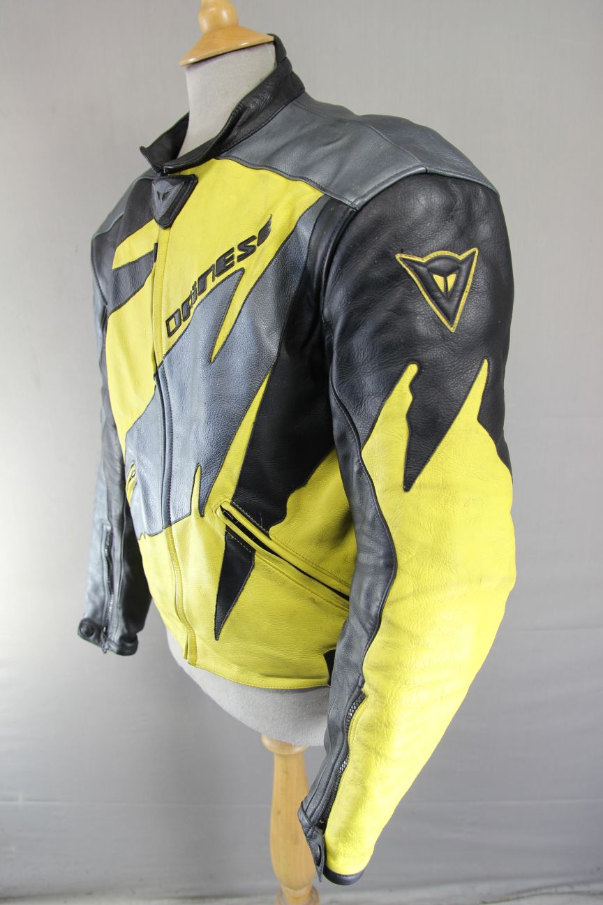 DAINESE SPORT SILVER, YELLOW & BLACK LEATHER BIKER JACKET WITH CE ARMOUR 42 INCH