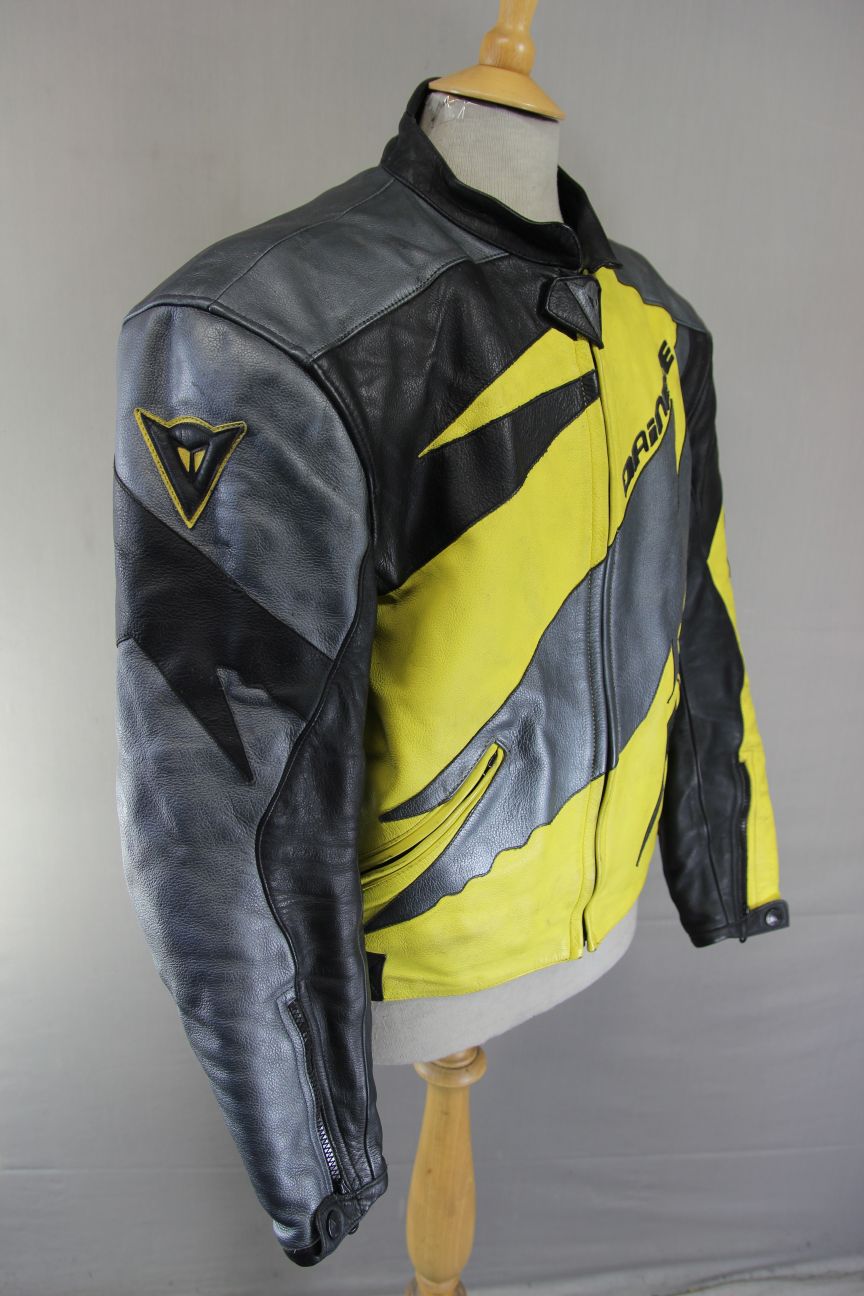 DAINESE SPORT SILVER, YELLOW & BLACK LEATHER BIKER JACKET WITH CE ARMOUR 42 INCH