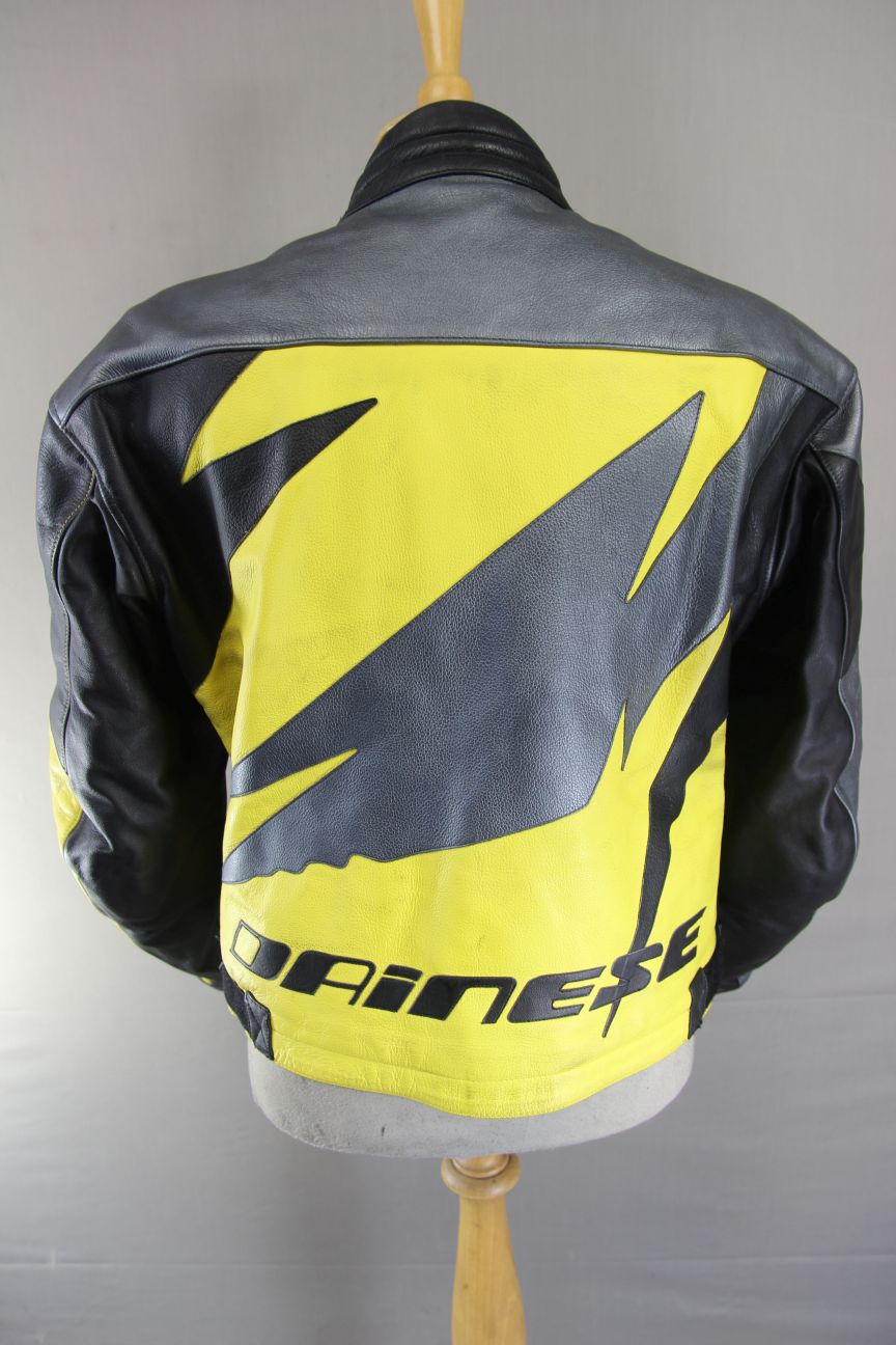DAINESE SPORT SILVER, YELLOW & BLACK LEATHER BIKER JACKET WITH CE ARMOUR 42 INCH