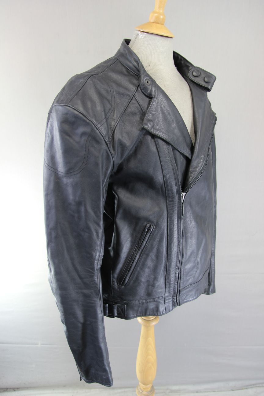 TRIUMPH RETRO 1970S PUNK ROCK BLACK LEATHER BIKER JACKET WITH CE ARMOUR 46 IN/XL