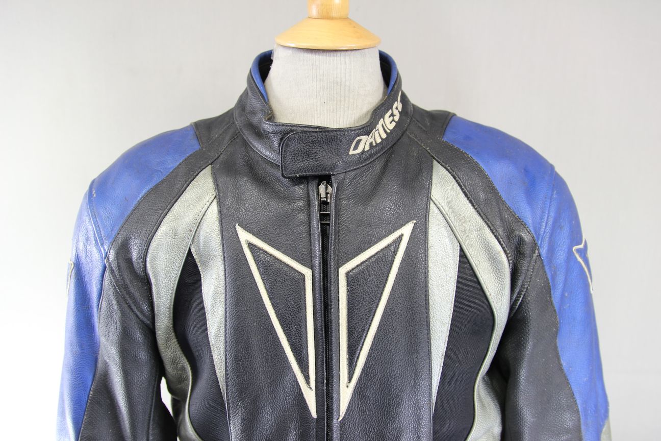 DAINESE BLACK, SILVER & BLUE LEATHER BIKER JCKT + SHOULDER & ELBOW CE ARMOUR 42"