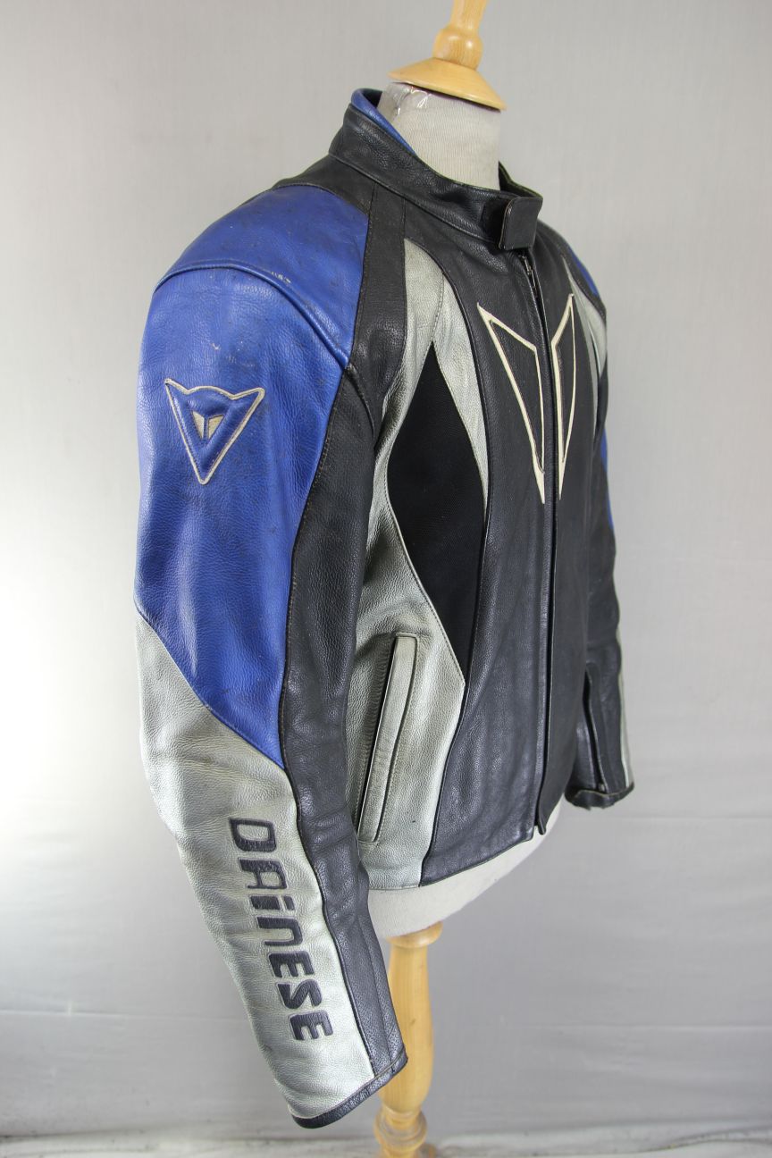 DAINESE BLACK, SILVER & BLUE LEATHER BIKER JCKT + SHOULDER & ELBOW CE ARMOUR 42"