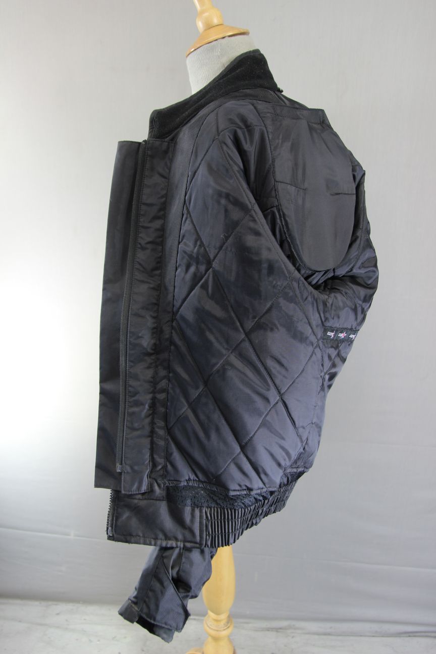 RST BLACK, BLUE & WHITE TEXTILE BIKER JACKET + SHOULDER & ELBOW CE ARMOUR 40IN/M