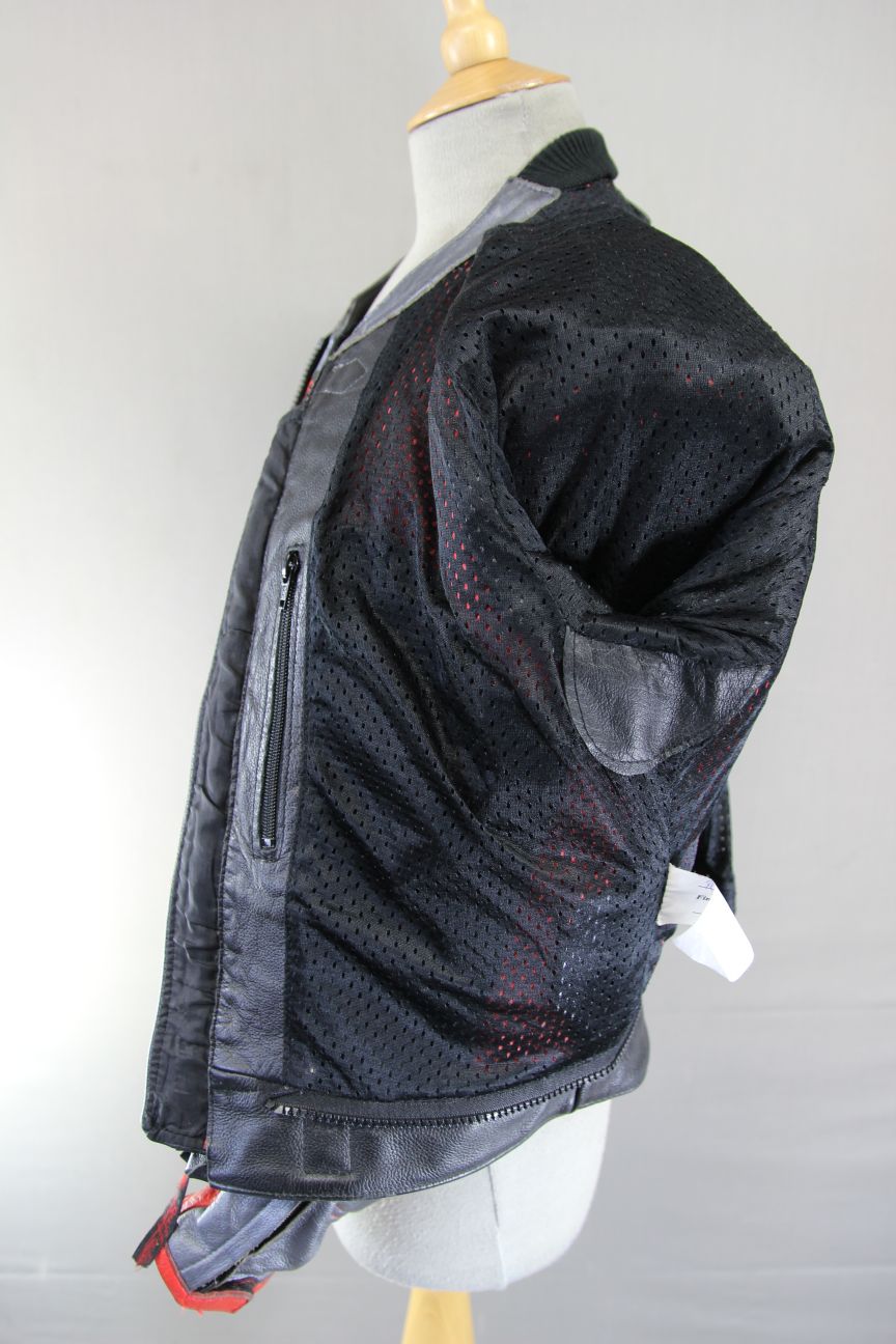 BUFFALO BLACK, RED & SILVER LEATHER BIKER JACKET: SIZE 16/36-38 INCH CHEST