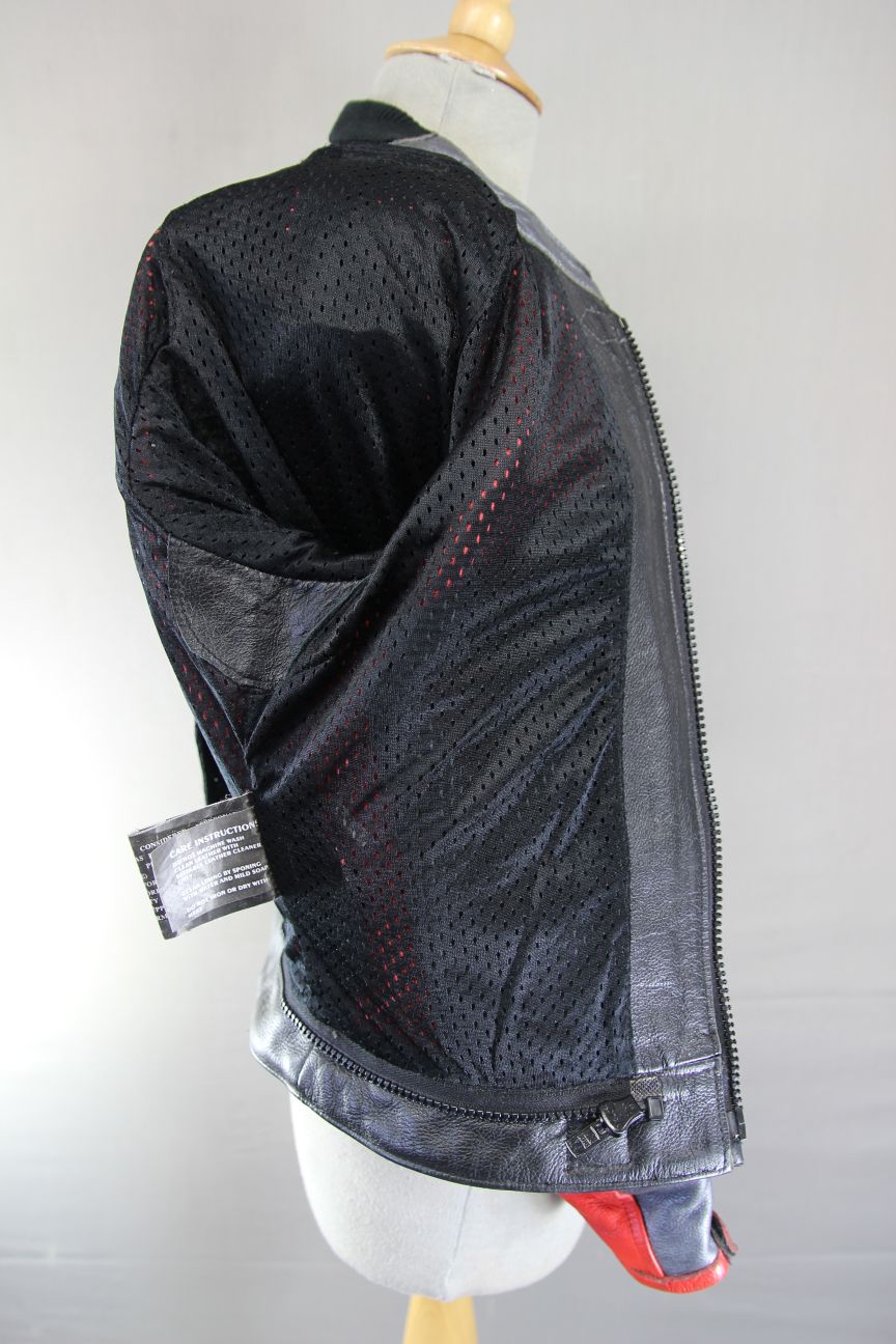 BUFFALO BLACK, RED & SILVER LEATHER BIKER JACKET: SIZE 16/36-38 INCH CHEST