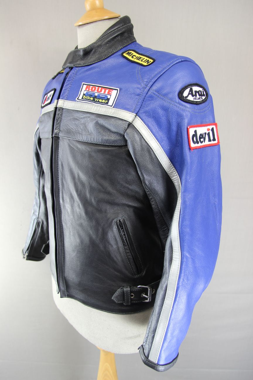 BOYS/CHILDS ROUTE69 BLACK, BLUE & SILVER LEATHER SPORTS/RACING BIKER JKT 36"/XXL