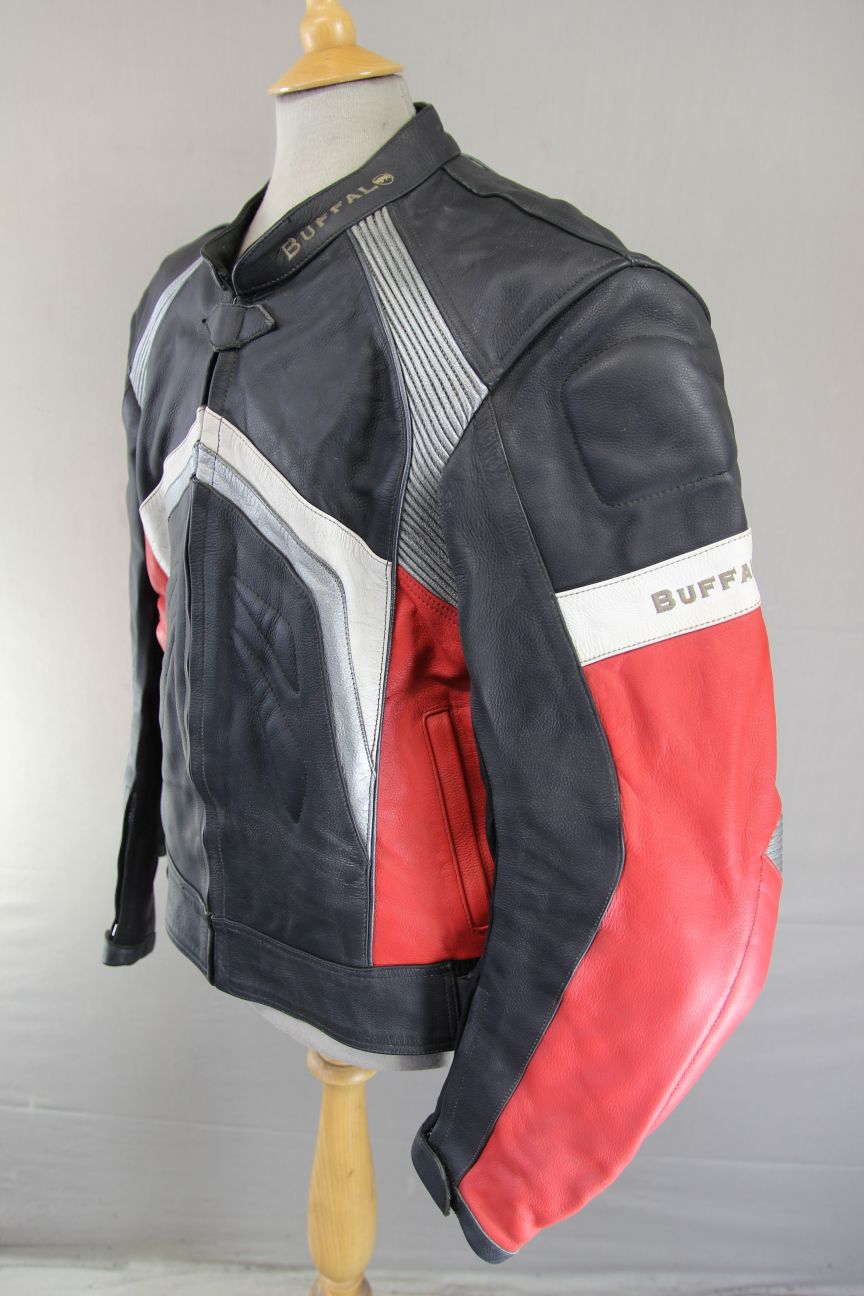 BUFFALO BLACK, RED, SILVER & WHITE LEATHER BIKER JACKET + KNOX CE ARMOUR 46 INCH