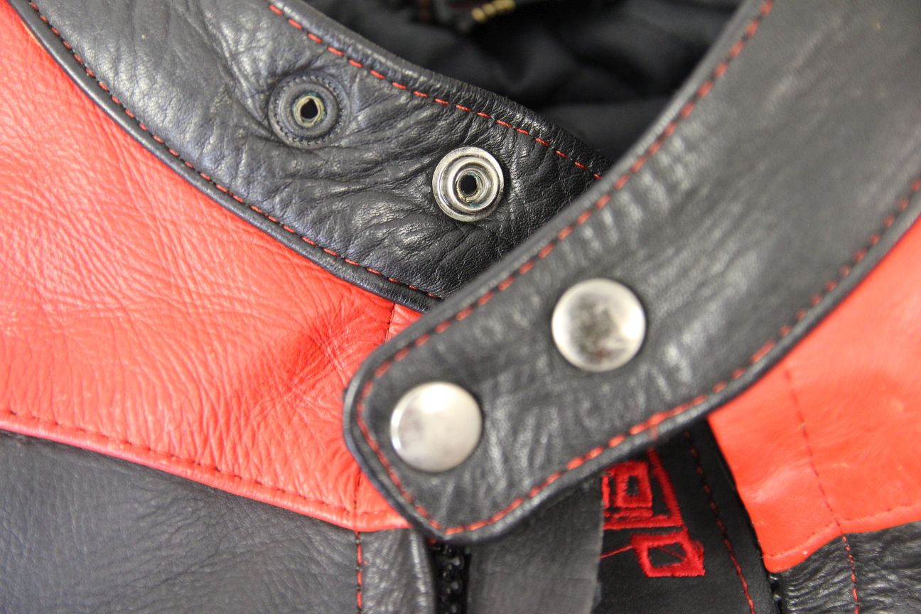 AKITO BLACK, RED & SILVER LEATHER BIKER JACKET WITH REMOVABLE PROTECTORS 42 INCH