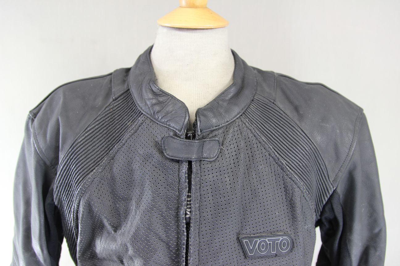VOTO BLACK LEATHER BIKER JACKET WITH BACK, SHOULDER & ELBOW ARMOUR: 46-48 IN/2XL