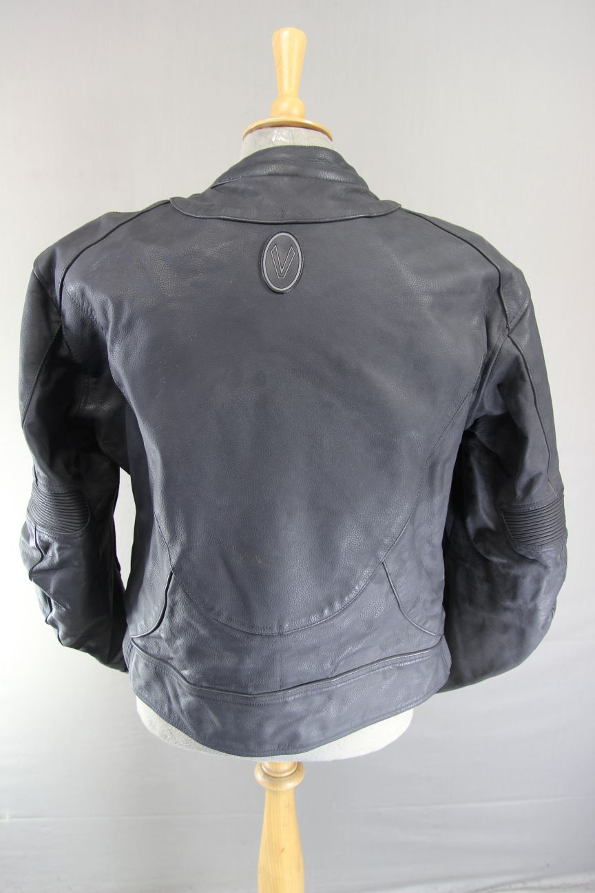 VOTO BLACK LEATHER BIKER JACKET WITH BACK, SHOULDER & ELBOW ARMOUR: 46-48 IN/2XL