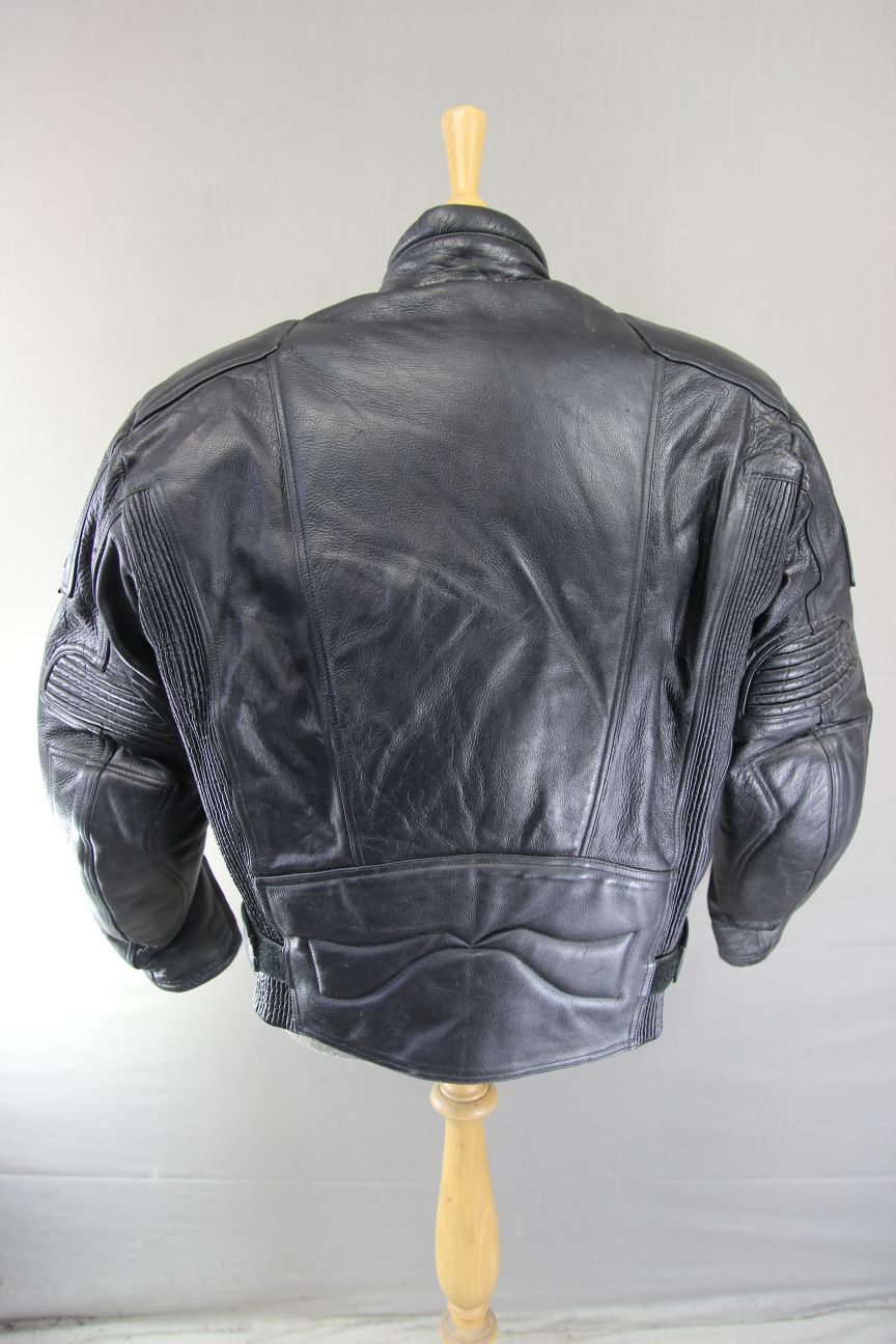 HUNTER CLASS BLACK LEATHER BIKER JACKET WITH REMOVABLE PROTECTORS 46 INCH/XL