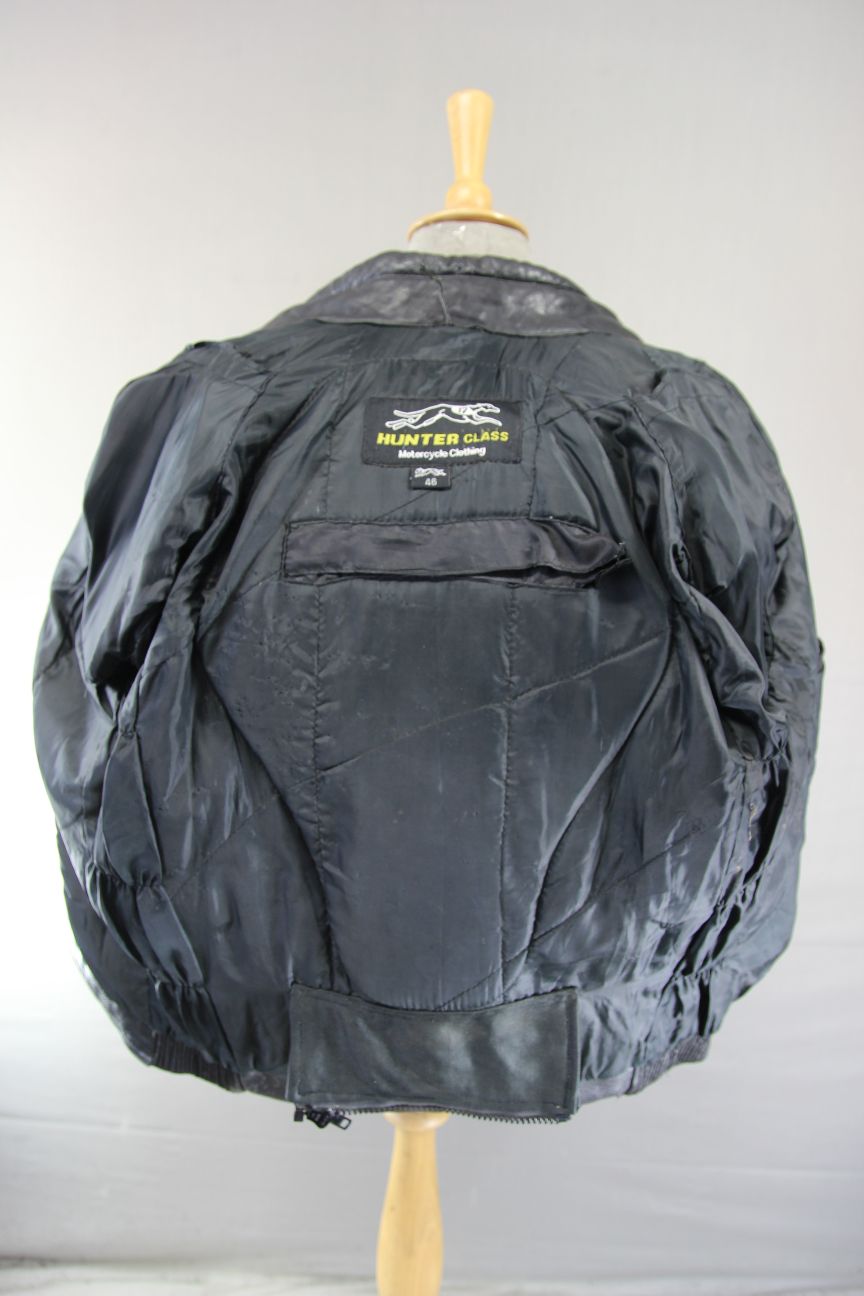 HUNTER CLASS BLACK LEATHER BIKER JACKET WITH REMOVABLE PROTECTORS 46 INCH/XL