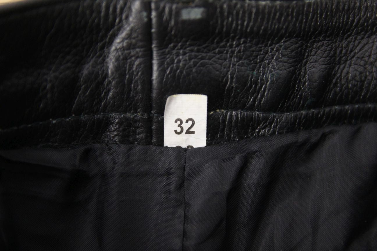 BIKERS GEAR CLASSIC BLACK LEATHER WOMEN'S JEANS WAIST 32 INCH/INSIDE LEG 32 INCH