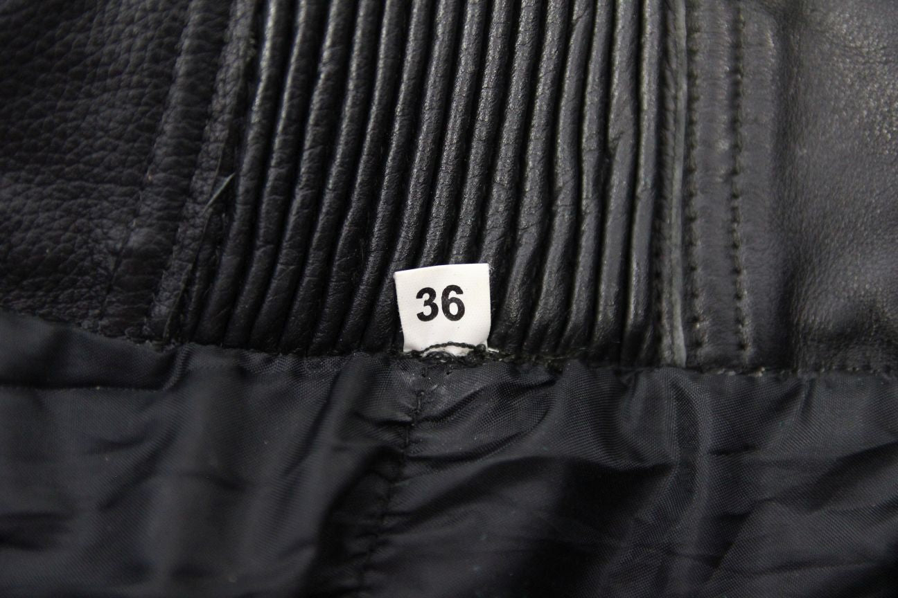 CITY OF LEATHER BLACK BIKER TROUSERS WITH KNEE ARMOUR: WAIST 36" /INSIDE LEG 27"