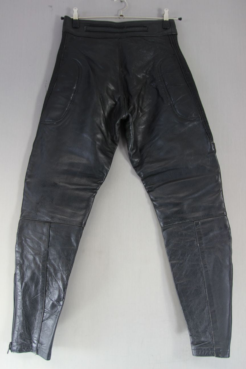 CLASSIC BLACK COWHIDE LEATHER BIKER TROUSERS: WAIST 30 INCH/INSIDE LEG 31 INCH