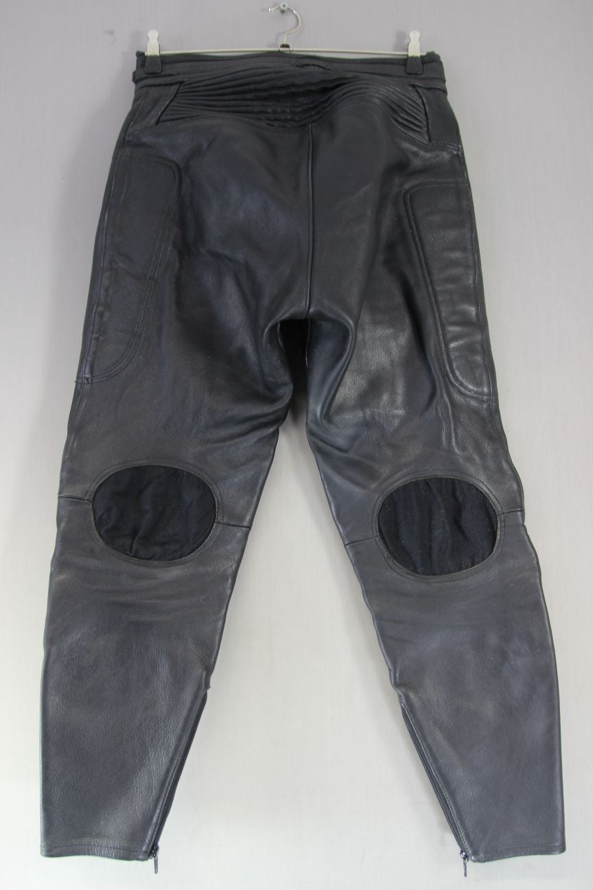 CLASSIC BLACK LEATHER BIKER TROUSERS: WAIST 32 INCHES/INSIDE LEG 28 INCHES