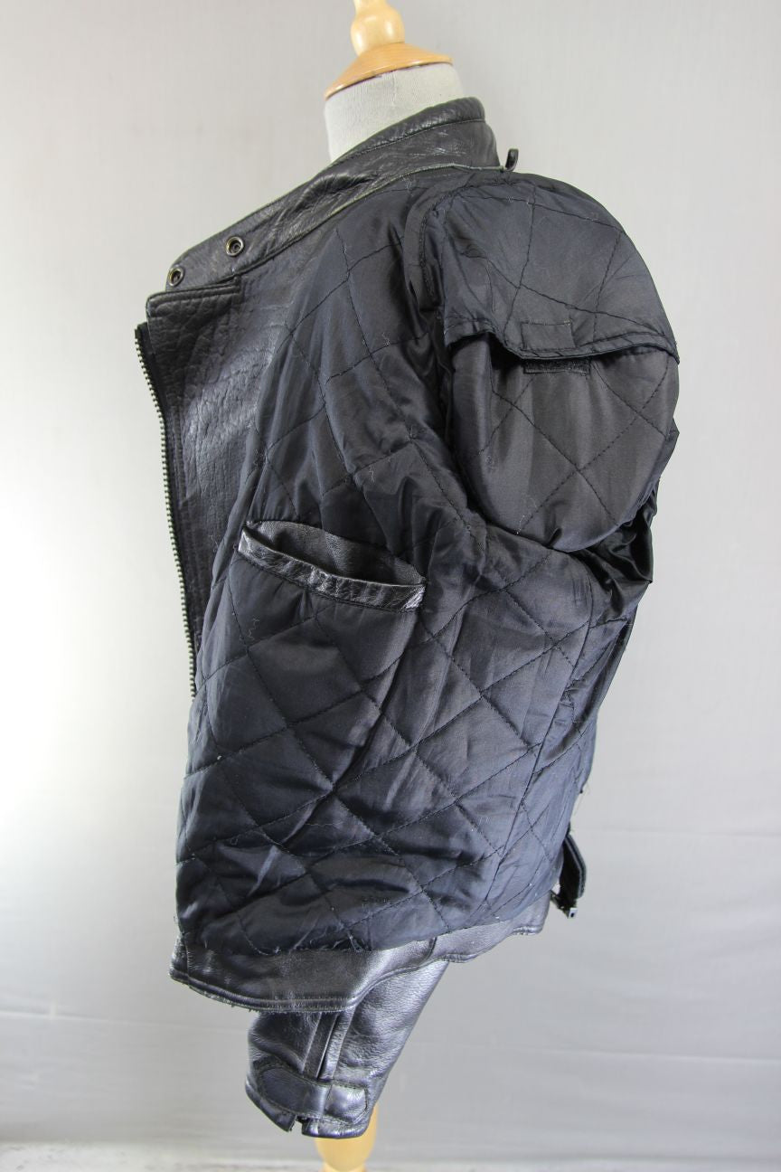 RIOSSI BLACK LEATHER BIKER JACKET WITH BACK, SHOULDER & ELBOW PROTECTORS 36-38IN