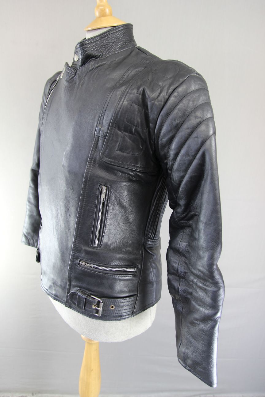 VINTAGE CLASSIC BLACK LEATHER BIKER JACKET 36 INCH CHEST/SMALL