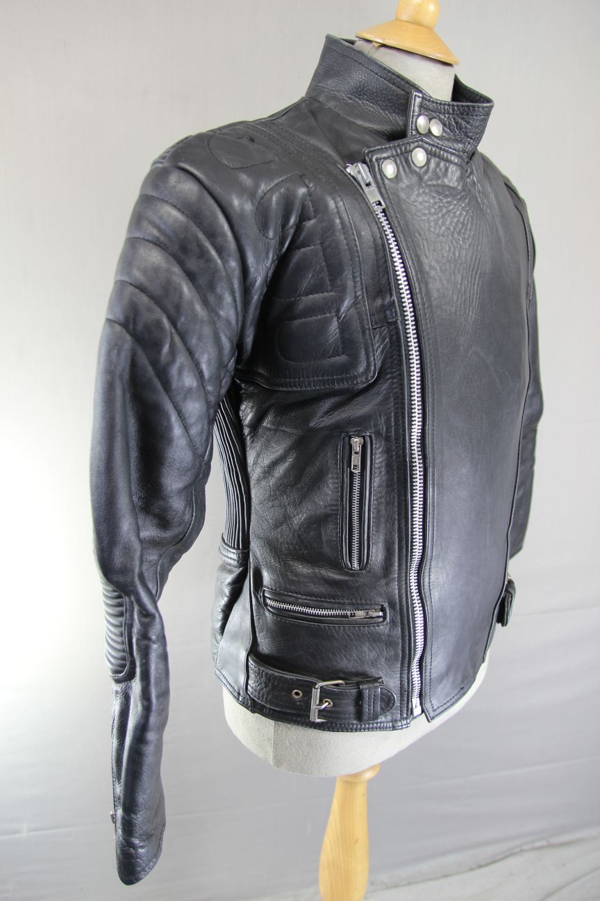VINTAGE CLASSIC BLACK LEATHER BIKER JACKET 36 INCH CHEST/SMALL