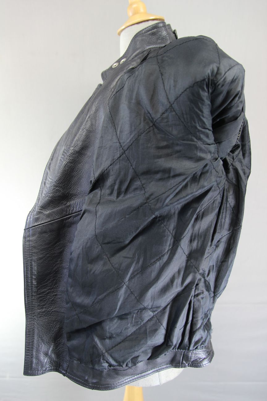 VINTAGE CLASSIC BLACK LEATHER BIKER JACKET 36 INCH CHEST/SMALL