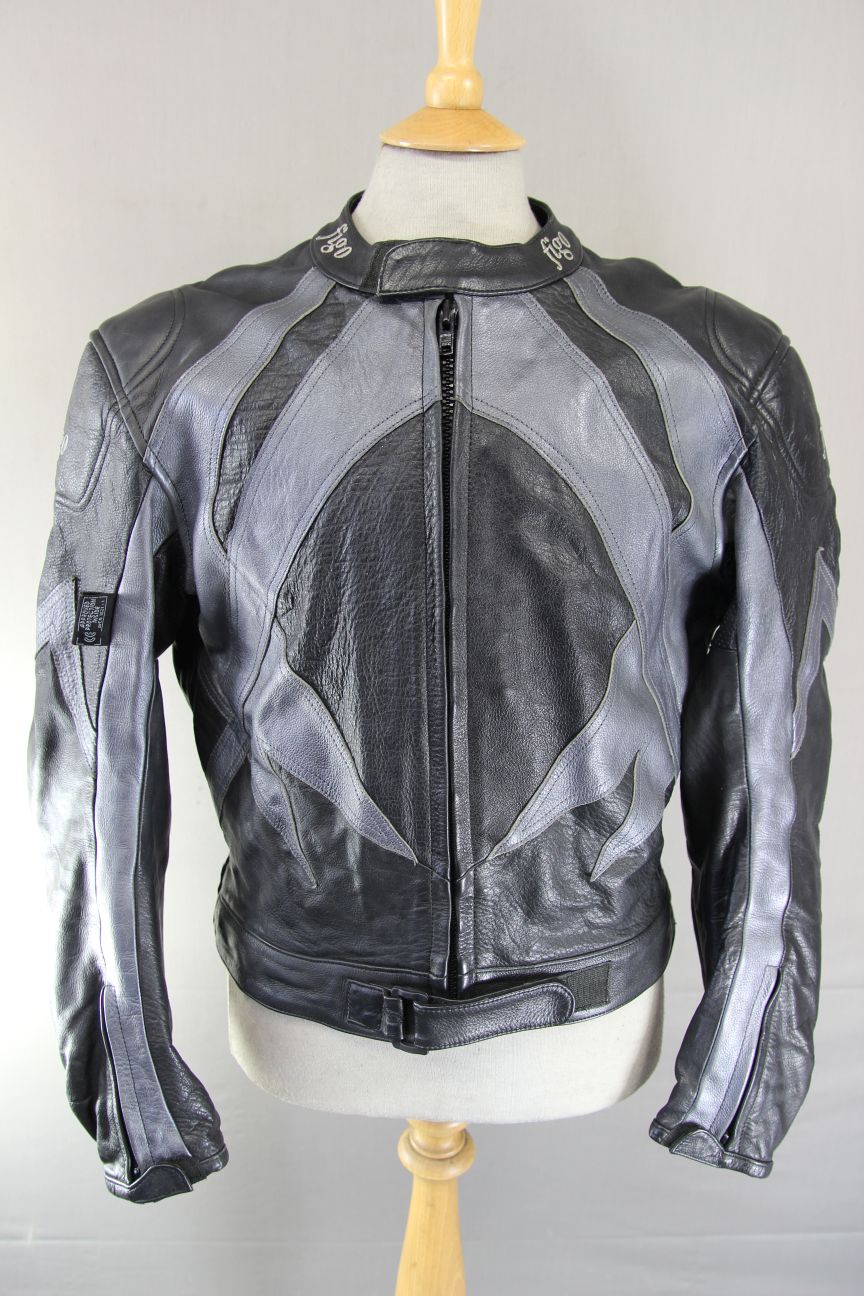 FIGO BLACK & SILVER LEATHER BIKER JACKET WITH REMOVABLE CE ARMOUR 42-44 INCH