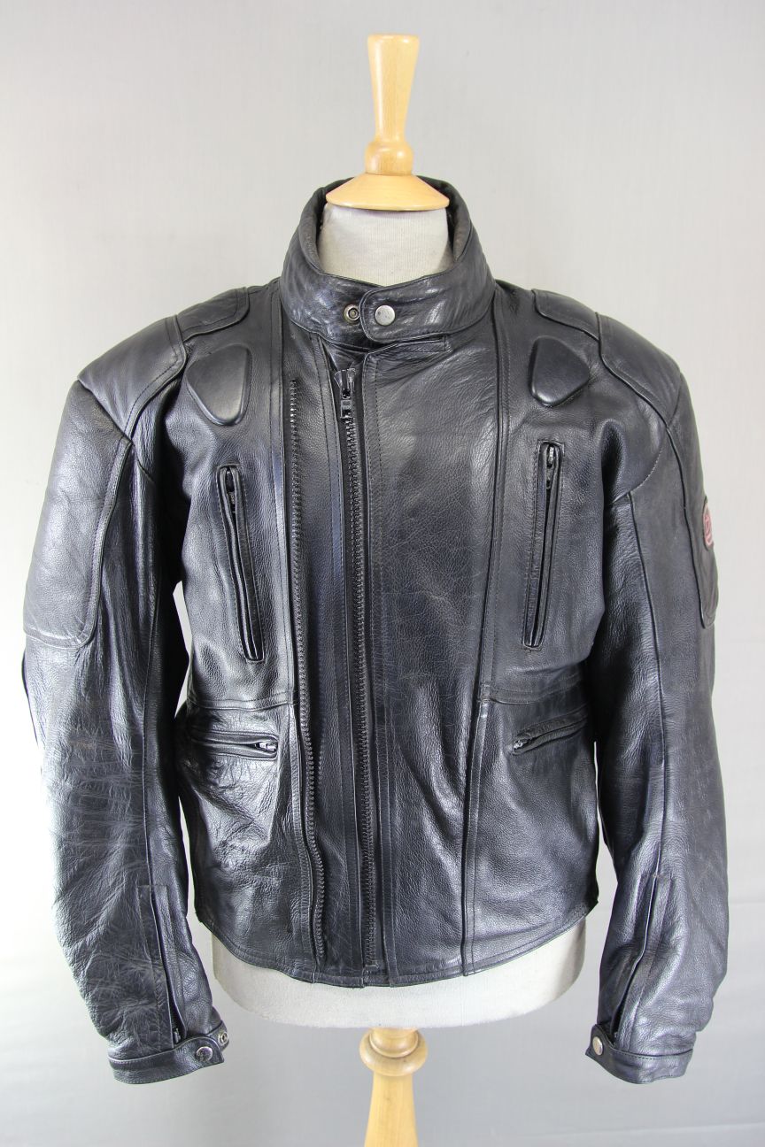 DYNAMIC LEATHER BLACK COWHIDE BIKER JACKET WITH REMOVABLE KNOX CE ARMOUR 42 INCH