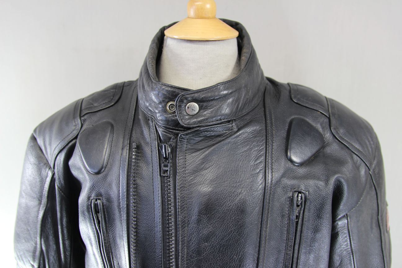 DYNAMIC LEATHER BLACK COWHIDE BIKER JACKET WITH REMOVABLE KNOX CE ARMOUR 42 INCH