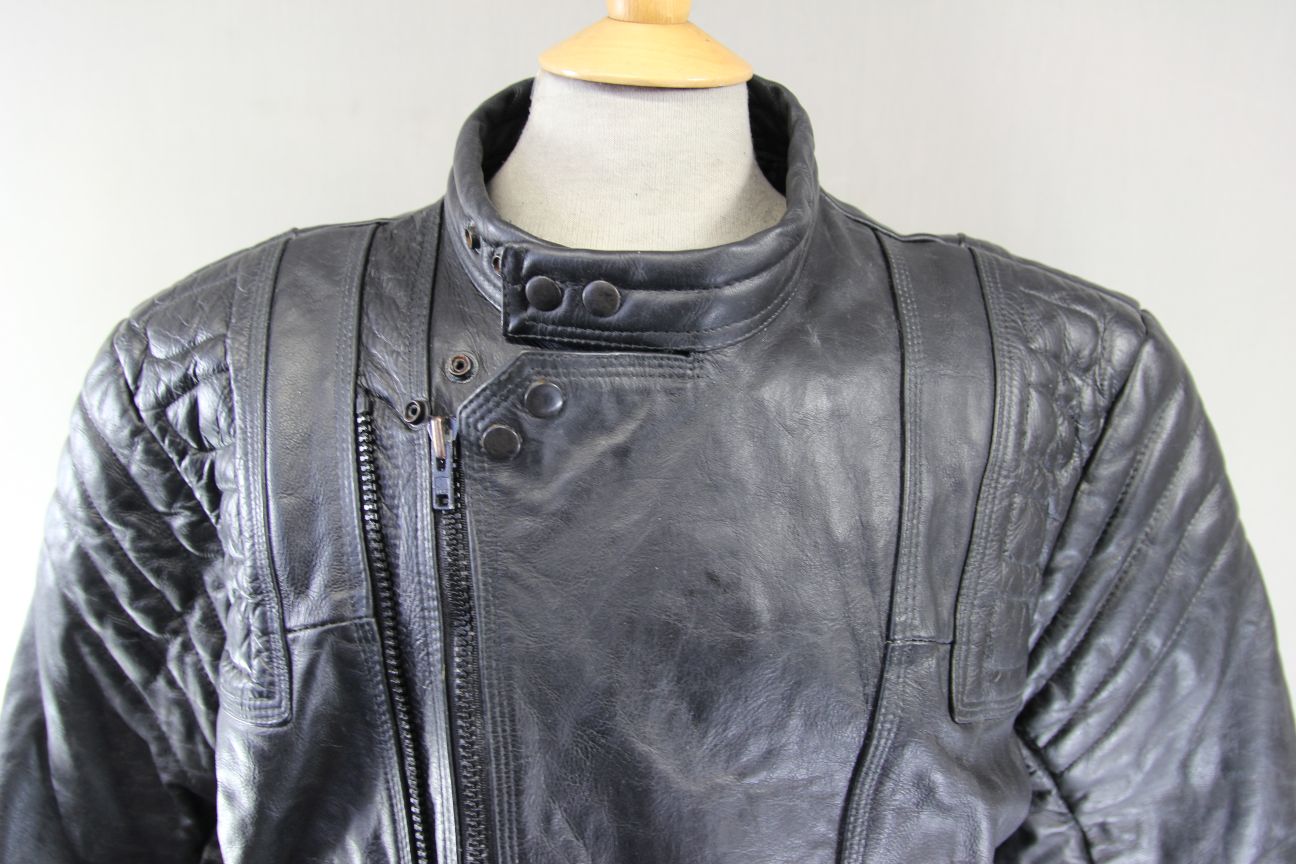 CLASSIC AKASO BLACK LEATHER BIKER JACKET 44-46 INCH/EXTRA LARGE