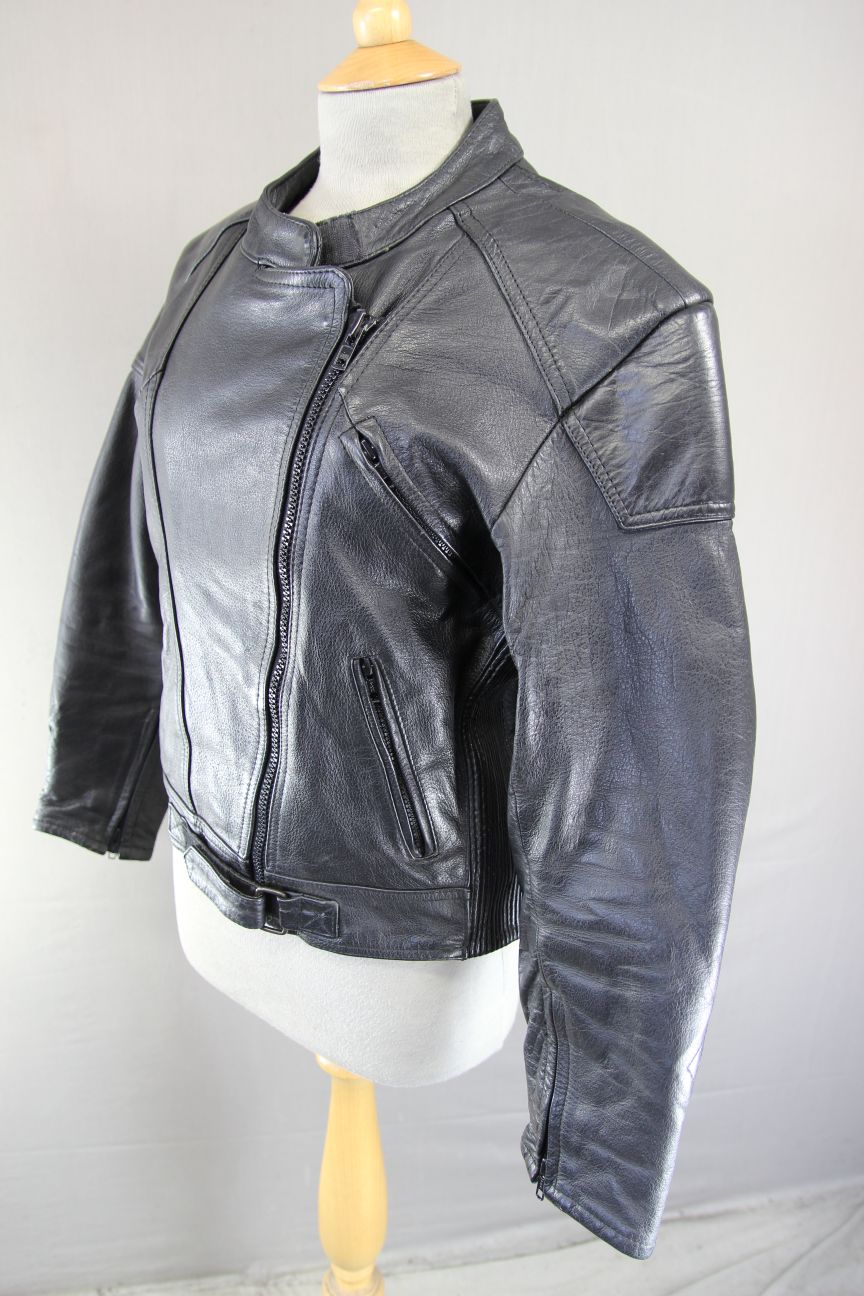 LADIES CLASSIC BLACK LEATHER BIKER JACKET SIZE 14/36-38 INCH CHEST