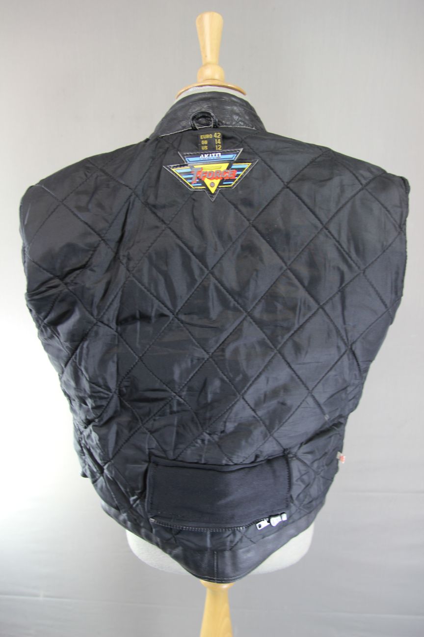 CLASSIC AKITO T-FORCE BLACK LEATHER BIKER JACKET: SIZE 14/36 -38 INCH CHEST