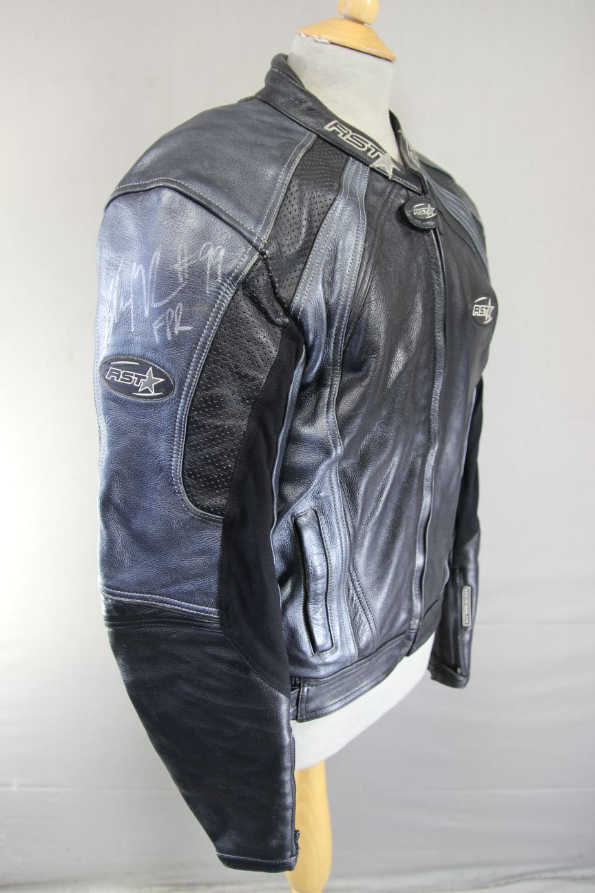 RST COWHIDE LEATHER BIKER JACKET WITH REMOVABLE CE ARMOUR & THERMAL LINING 40 IN