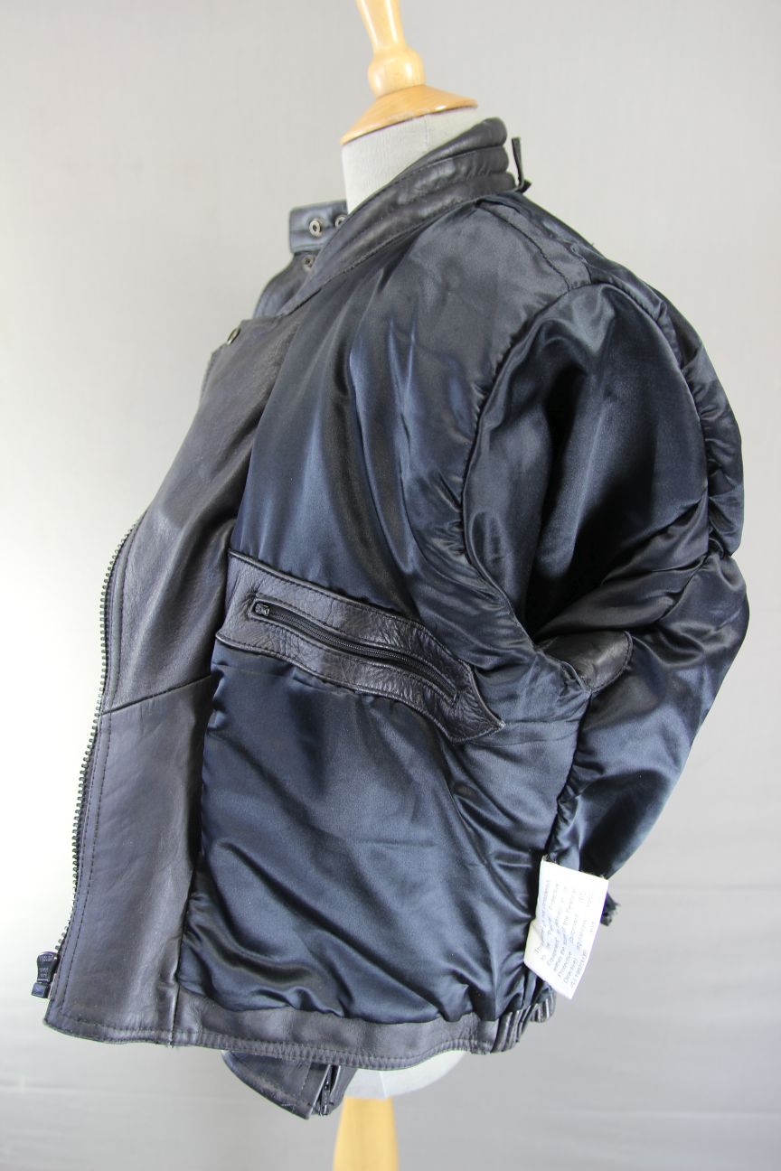 CLASSIC SPORTEX APOLLO BLACK LEATHER BIKER JACKET WITH BACK PROTECTOR: SIZE 14